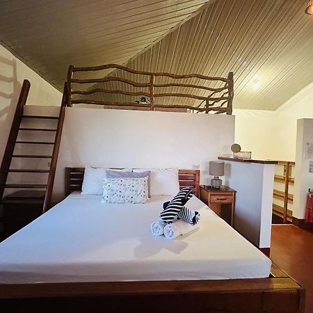 Tongatok Cliff Resort Mambajao Buitenkant foto