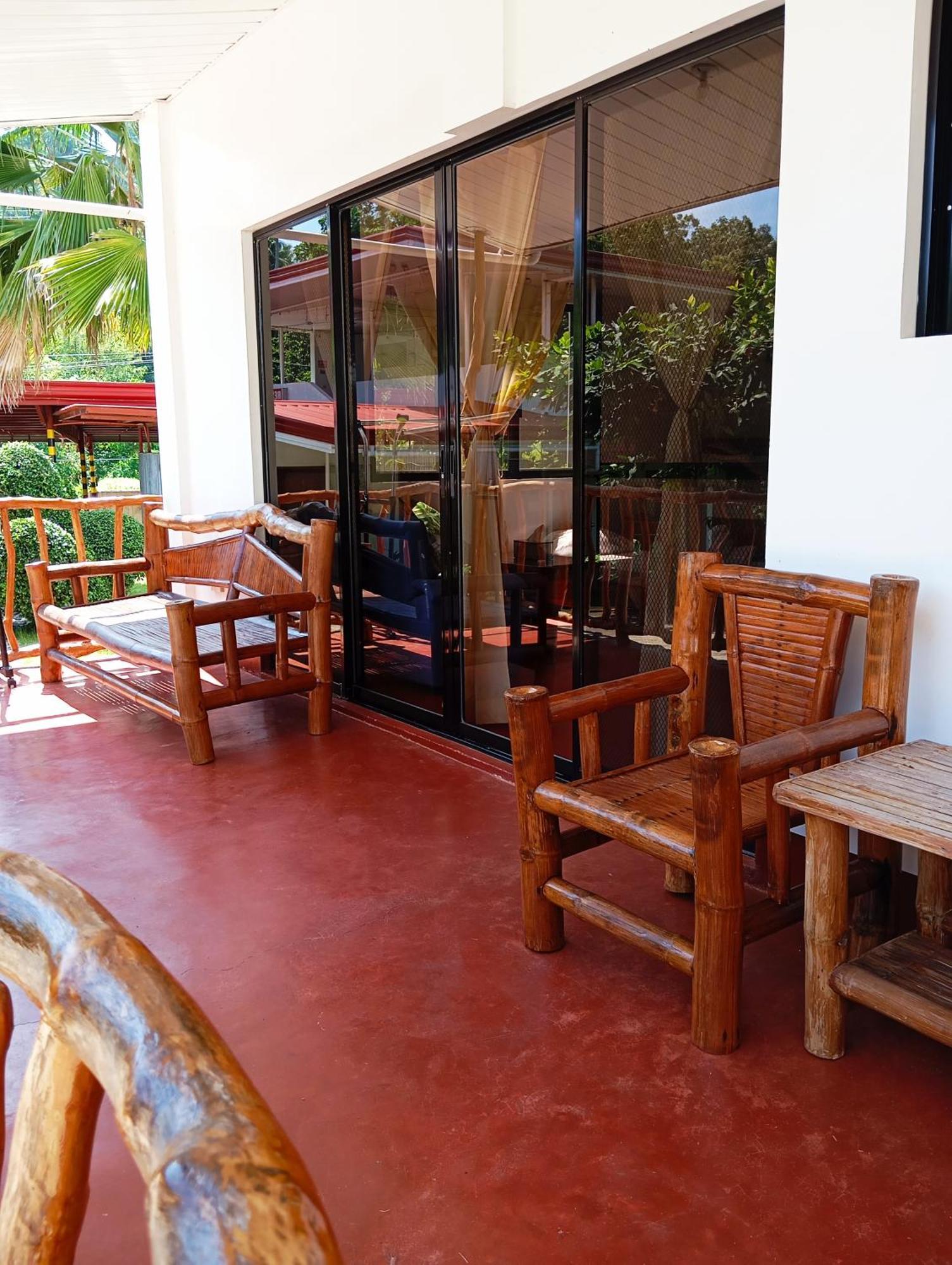 Tongatok Cliff Resort Mambajao Buitenkant foto