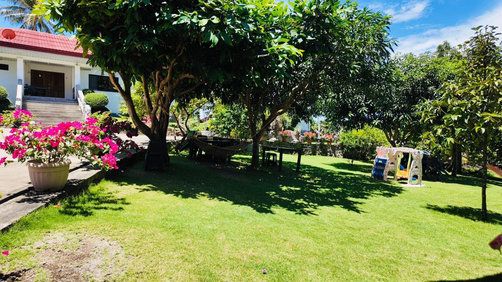 Tongatok Cliff Resort Mambajao Buitenkant foto