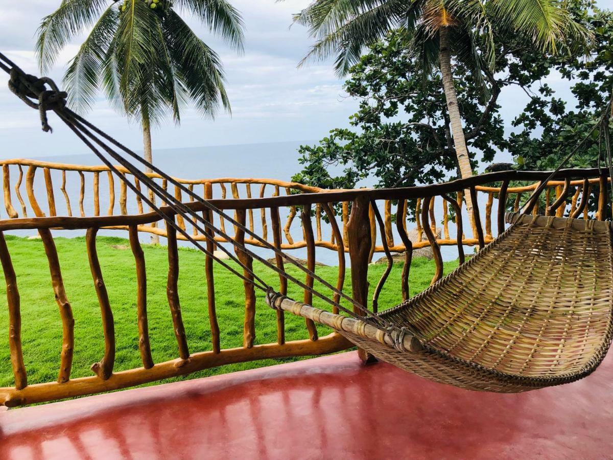 Tongatok Cliff Resort Mambajao Buitenkant foto