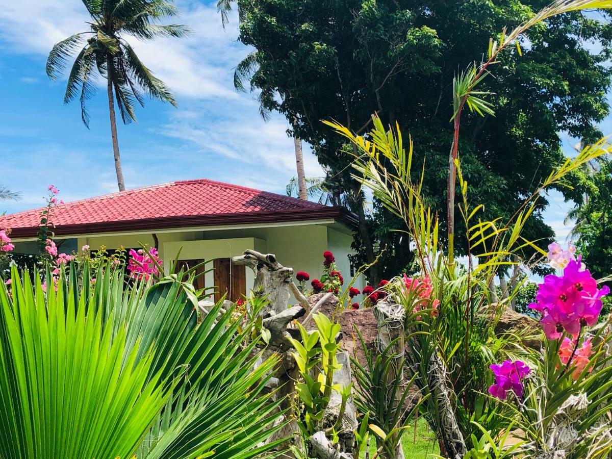 Tongatok Cliff Resort Mambajao Buitenkant foto